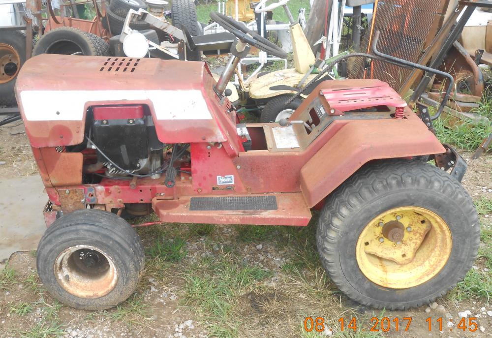 Murray 46800 Lawn Tractor