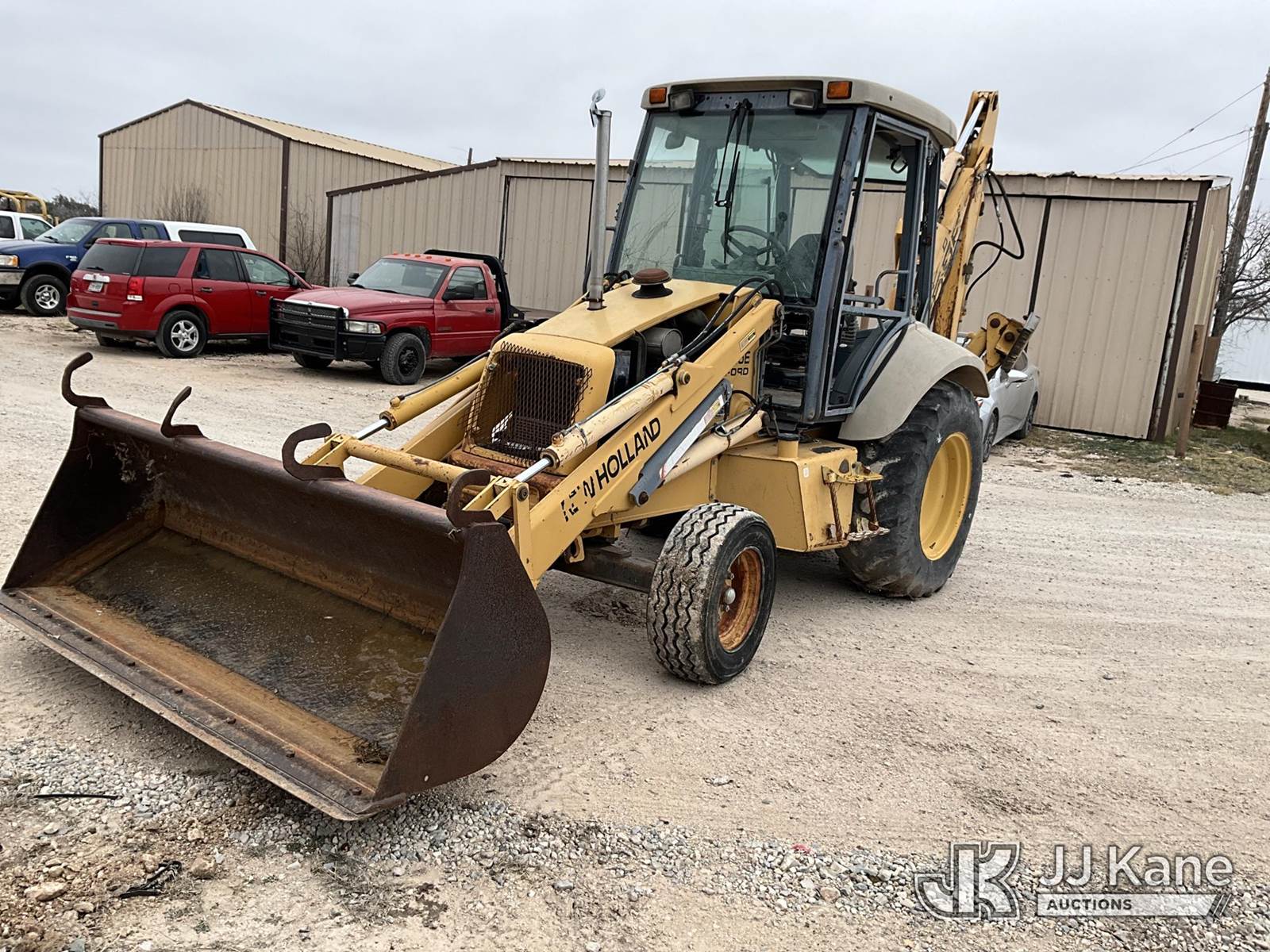 New Holland 655E