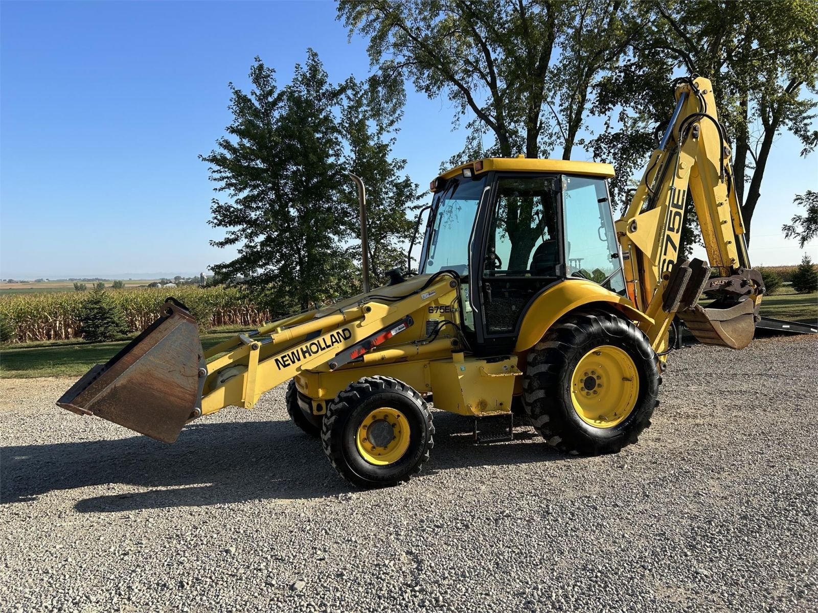 New Holland 675E Backhoe Loader