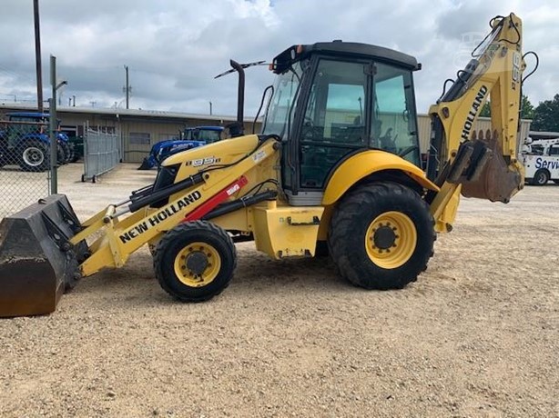 New Holland B95B TC — view 2