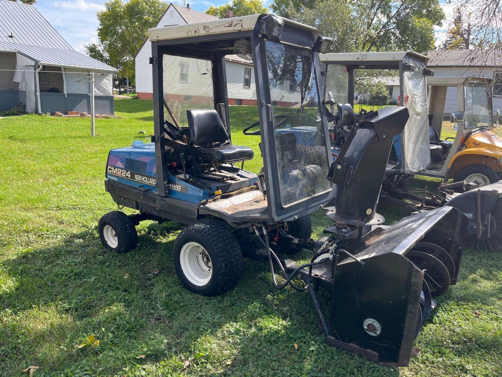 New Holland CM222