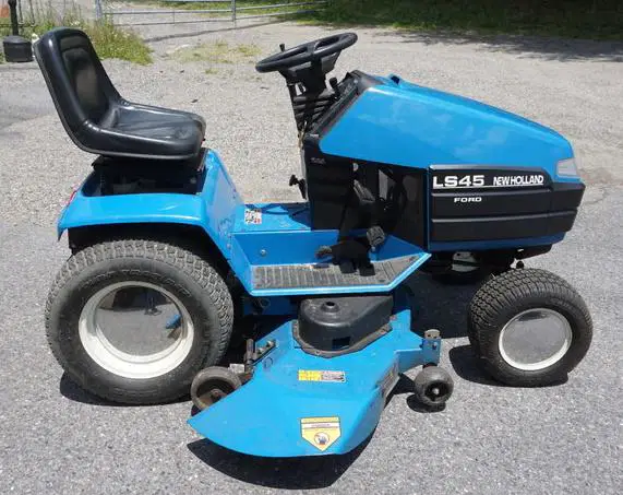 New Holland LS25 9861897