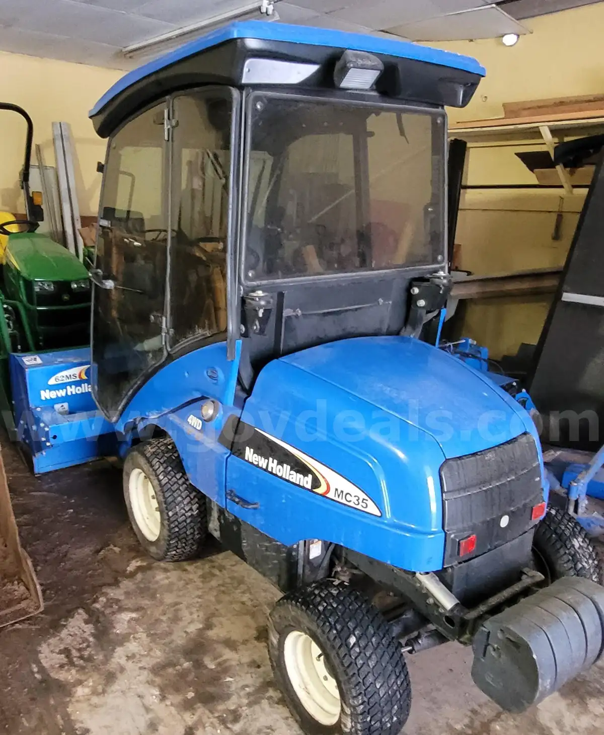 New Holland MC35 Lawn Tractor