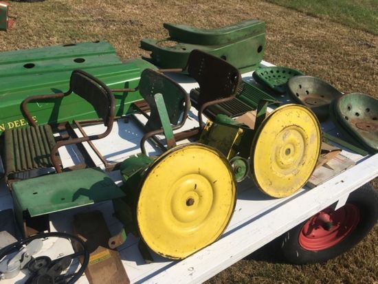 New Idea EGT-100 Lawn Tractor