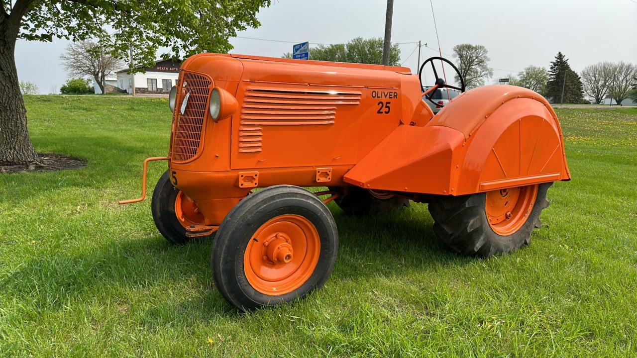 Oliver 25 Airport Tug Industrial Tractor