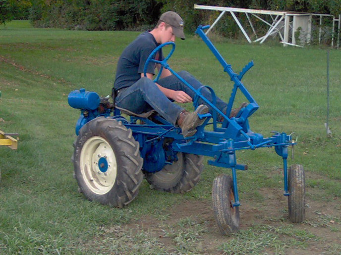 Page ZA10FS Lawn Tractor