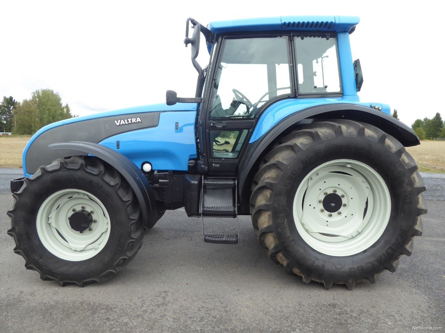Panzer T120 Lawn Tractor