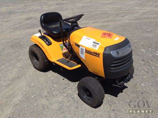 Poulan PB19542LT Lawn Tractor