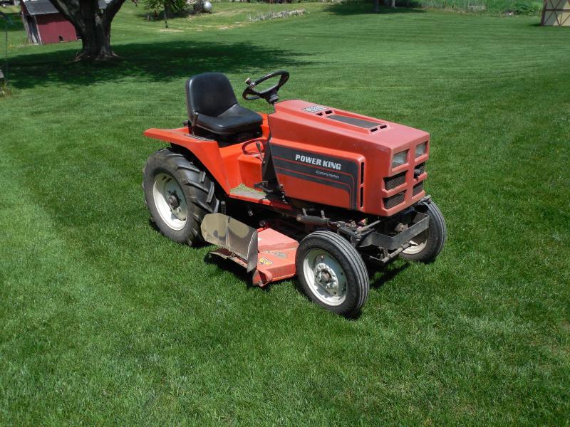 Power King 1620HV Lawn Tractor