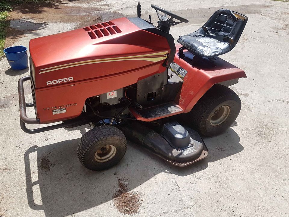 Roper YTH16 Lawn Tractor