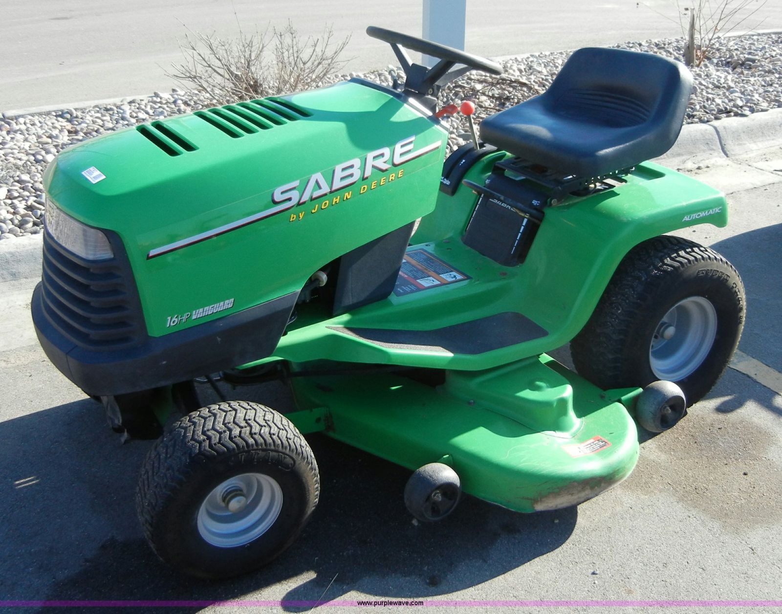 Sabre 1638HS Lawn Tractor