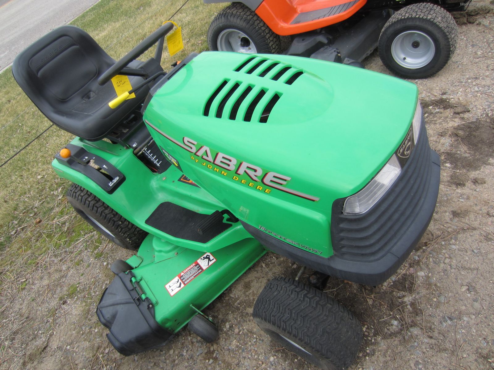 Sabre 1438HS Lawn Tractor