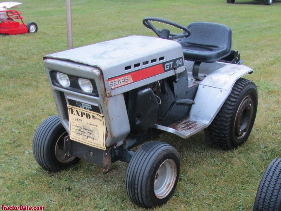 Sears GT-11/4 502.25701 Lawn Tractor
