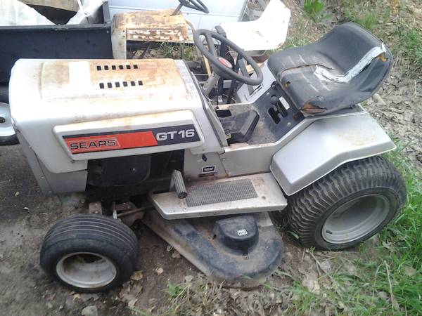 Sears GT-16 917.25709 Lawn Tractor