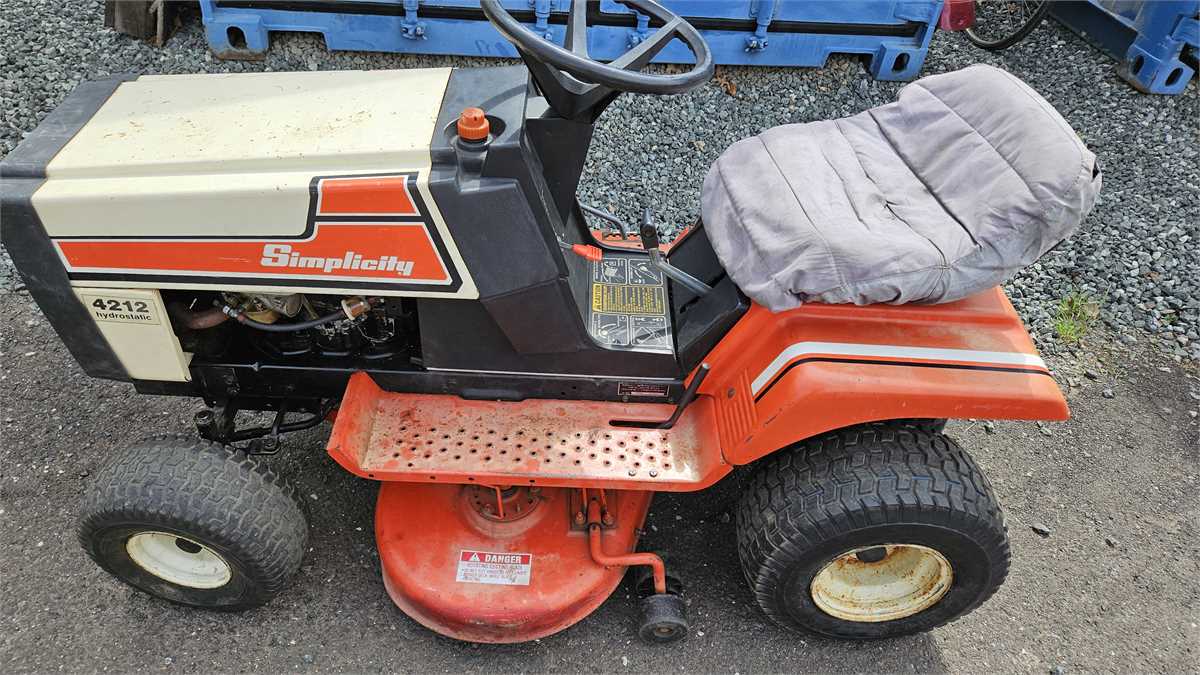 Simplicity 4212H Lawn Tractor