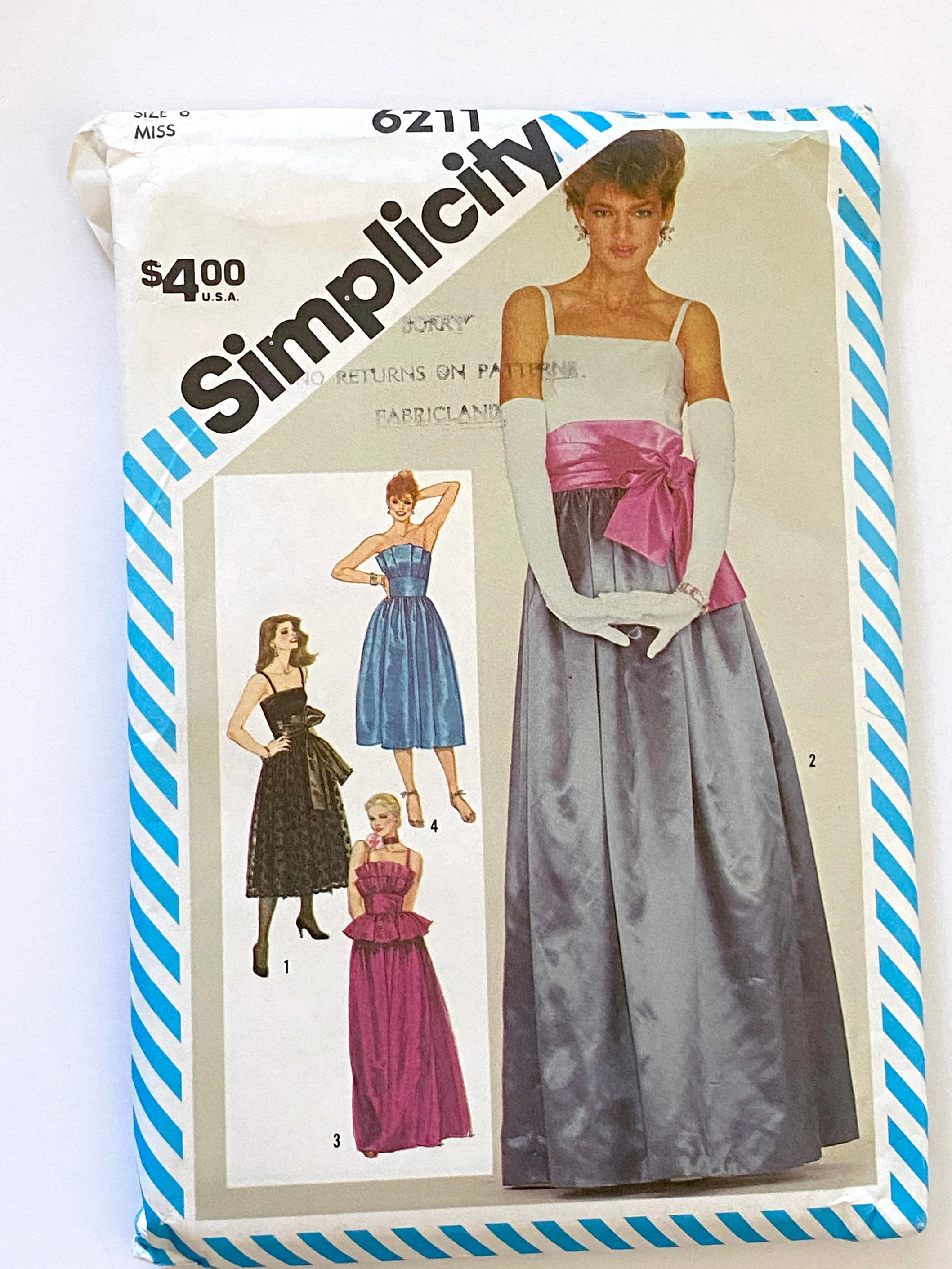 Simplicity 6211