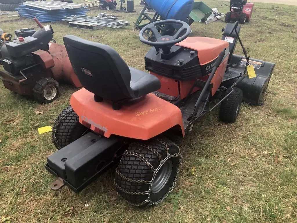 Simplicity Broadmoor 25/50 Lawn Tractor