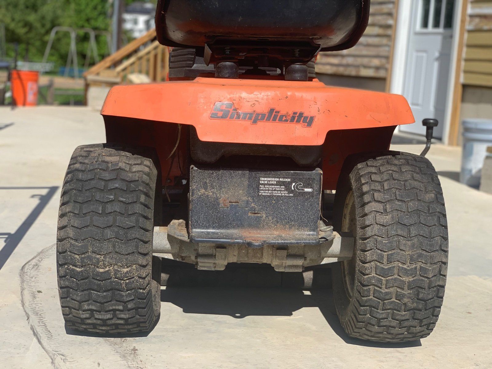 Simplicity CFC 16 Lawn Tractor