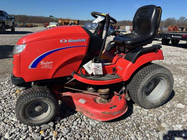 Simplicity Conquest 24/52 Lawn Tractor