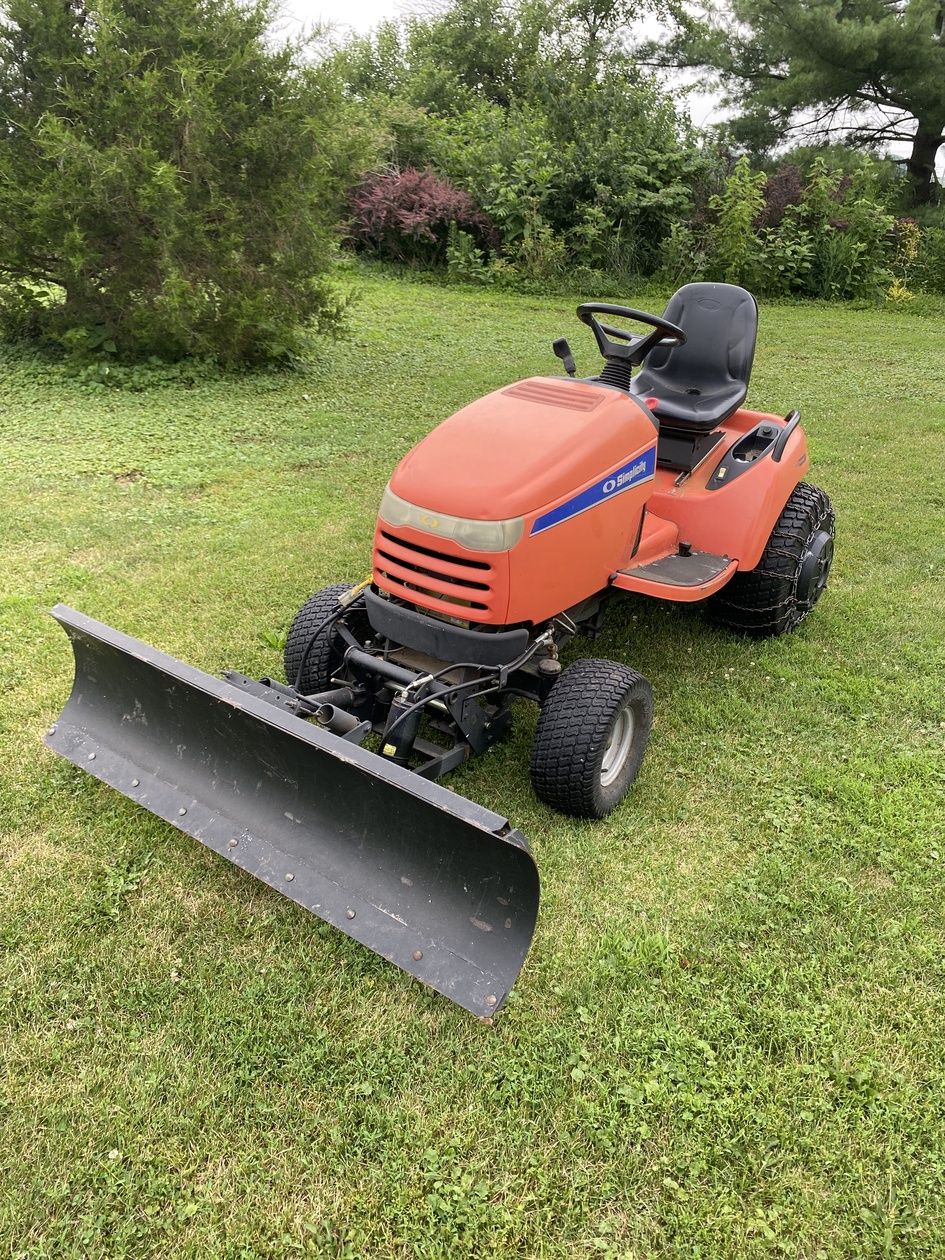 Simplicity Legacy 23 Lawn Tractor