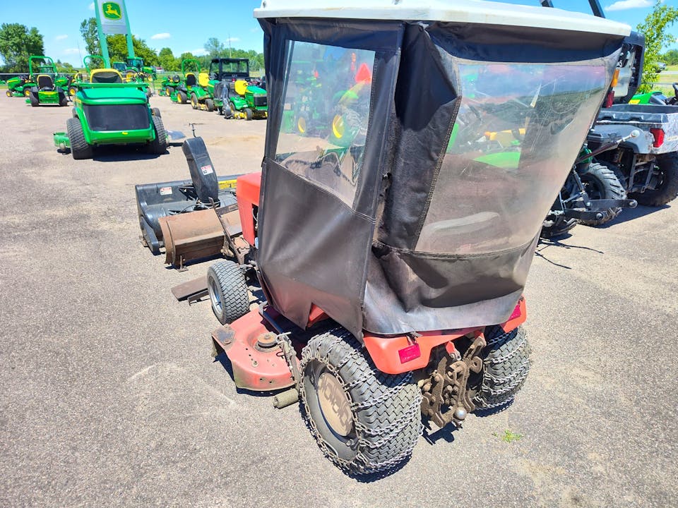 Simplicity Sovereign 18H Lawn Tractor