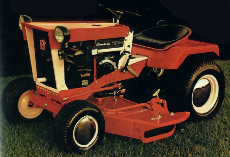 Simplicity Sovereign 3212V Lawn Tractor