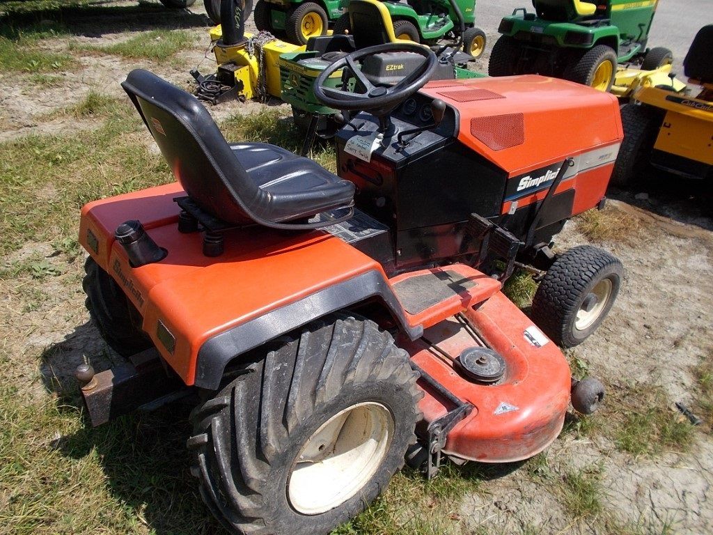 Simplicity 6512.5 Lawn Tractor
