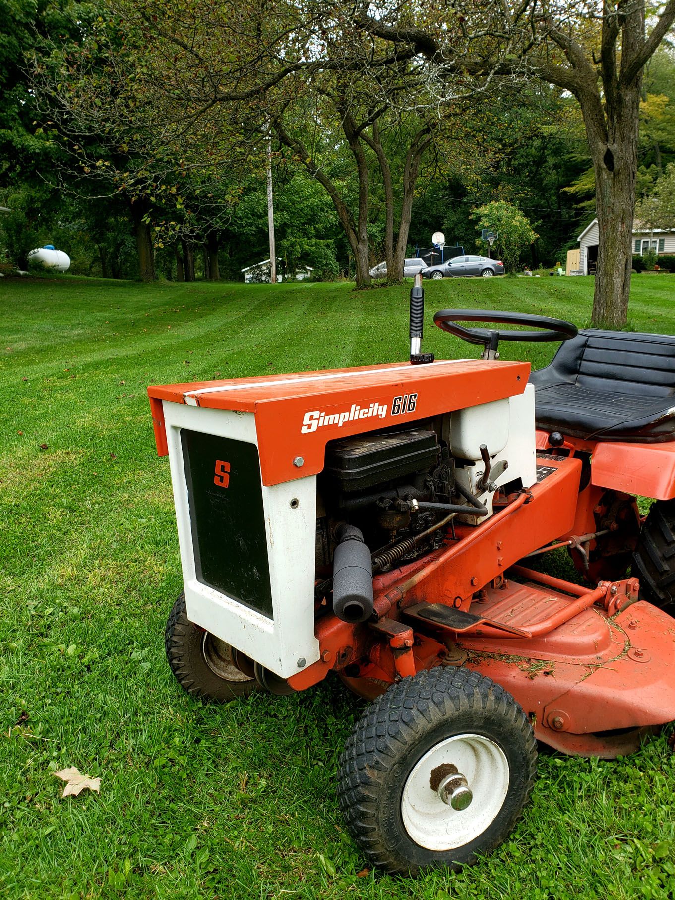 Simplicity Yeoman 616 Lawn Tractor