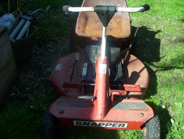 Snapper 3311X5 Lawn Tractor