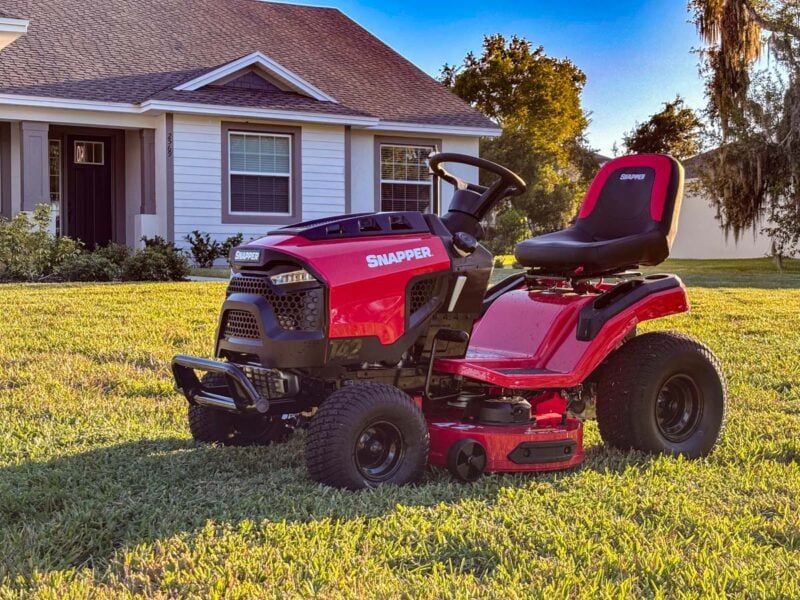 Snapper LT160H42HBV2 Lawn Tractor