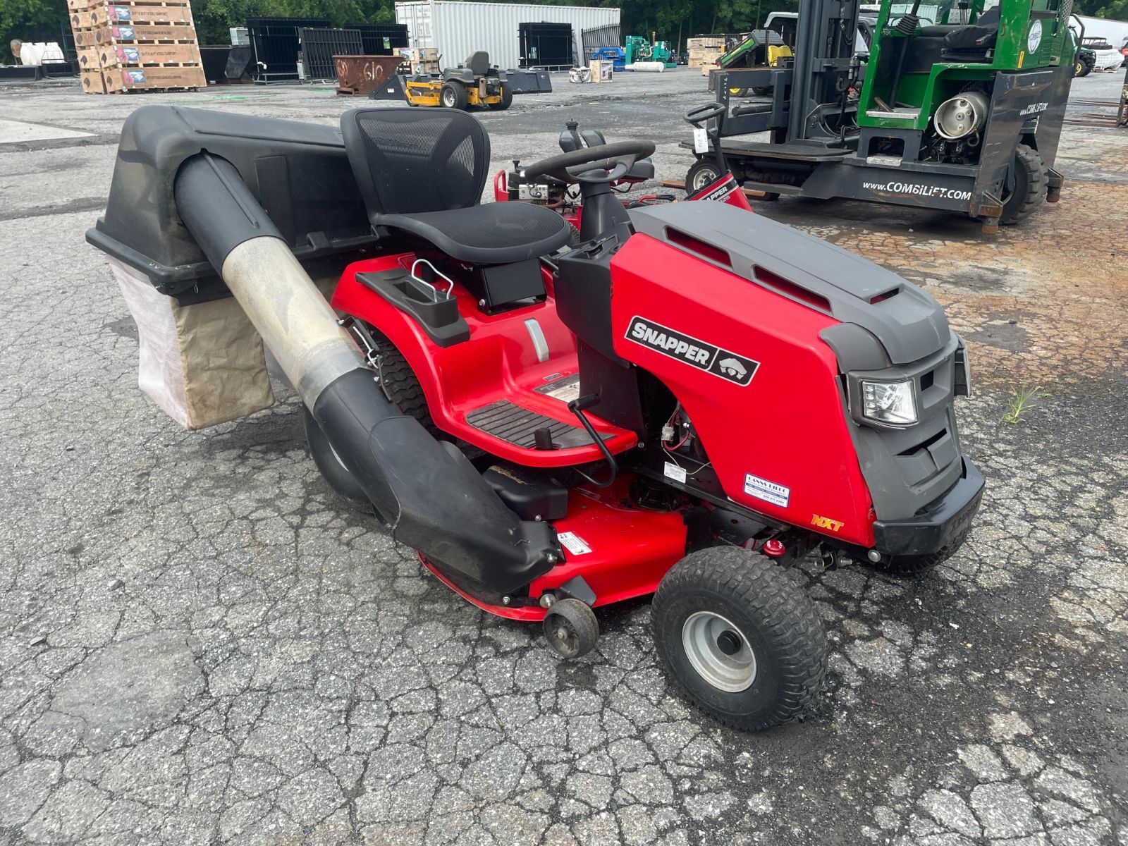 Snapper NXT 2548 Lawn Tractor