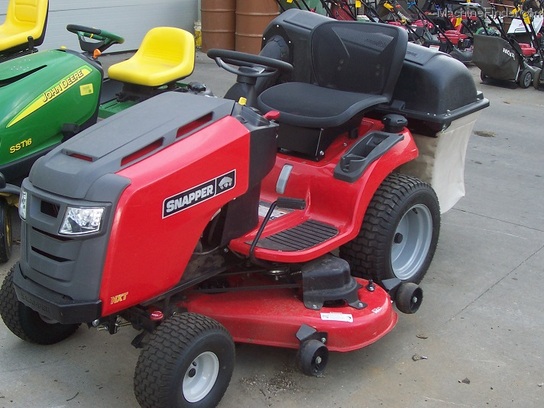 Snapper NXT 2652 Lawn Tractor