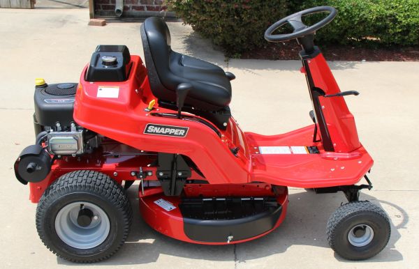 Snapper RE110 Lawn Tractor