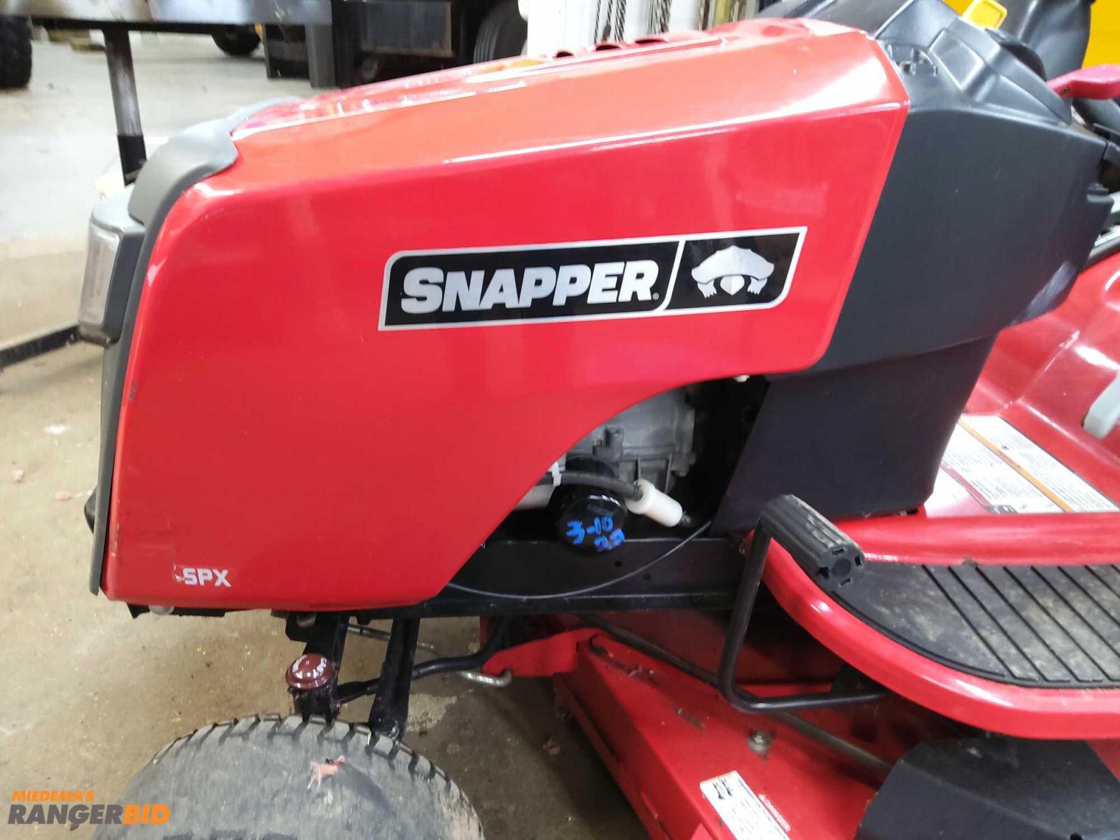 Snapper SPX 2452 Lawn Tractor