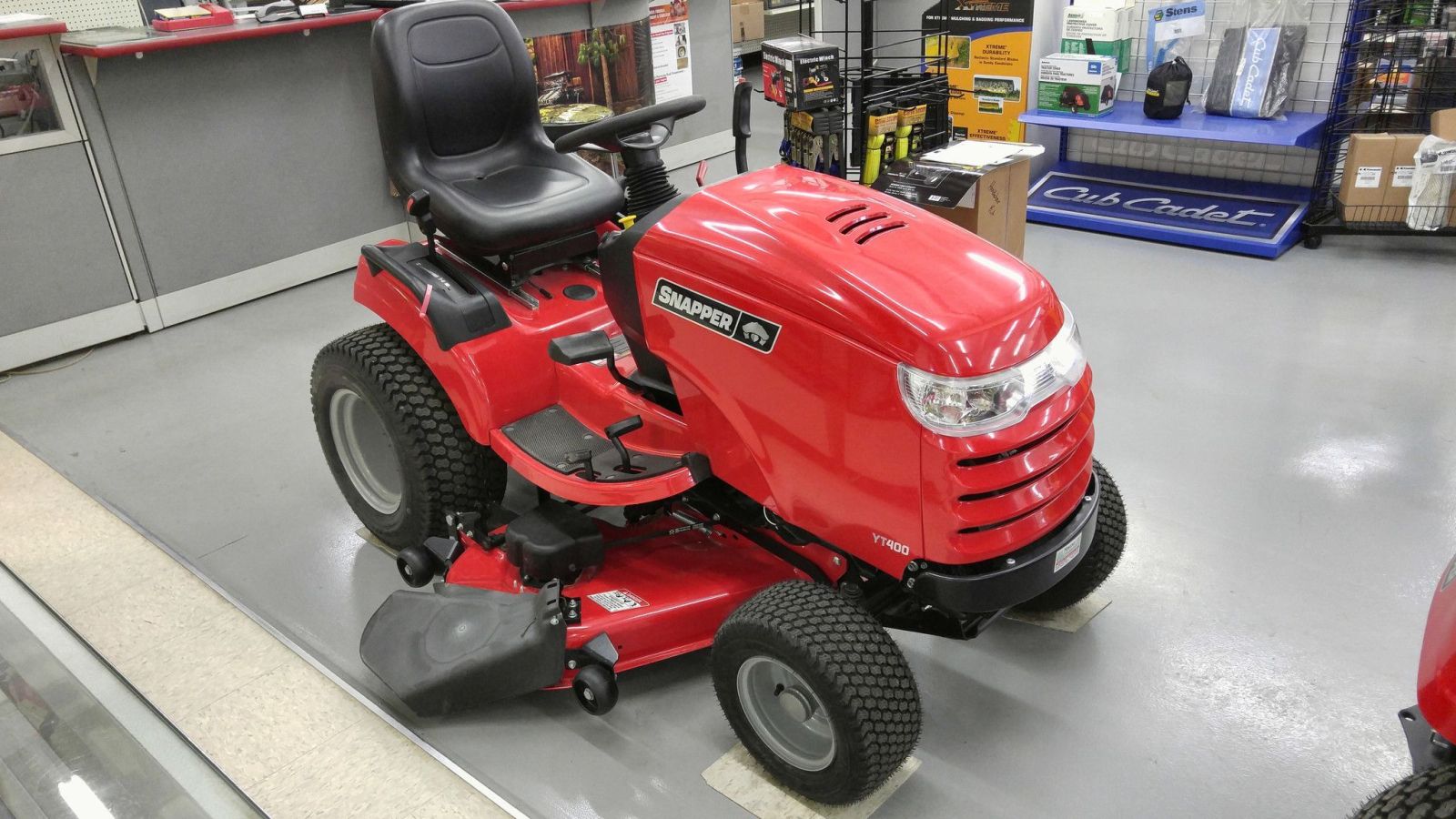 Snapper 3014524BVE Lawn Tractor