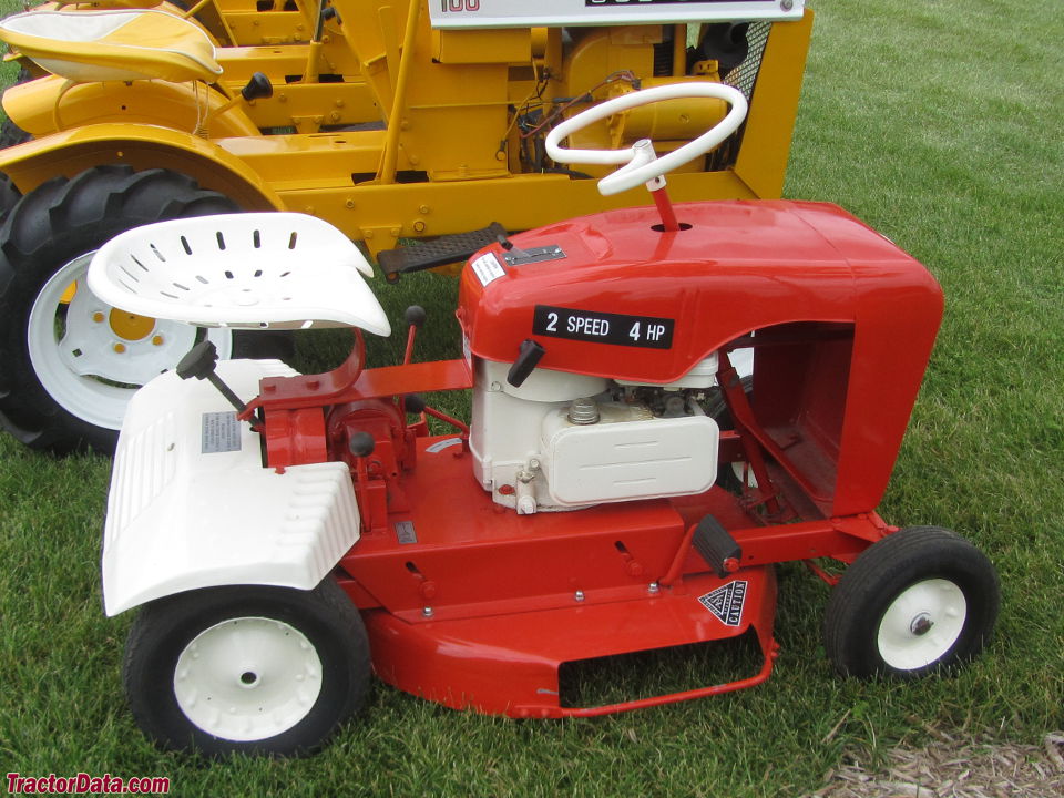 Springfield 66TME-6 Lawn Tractor