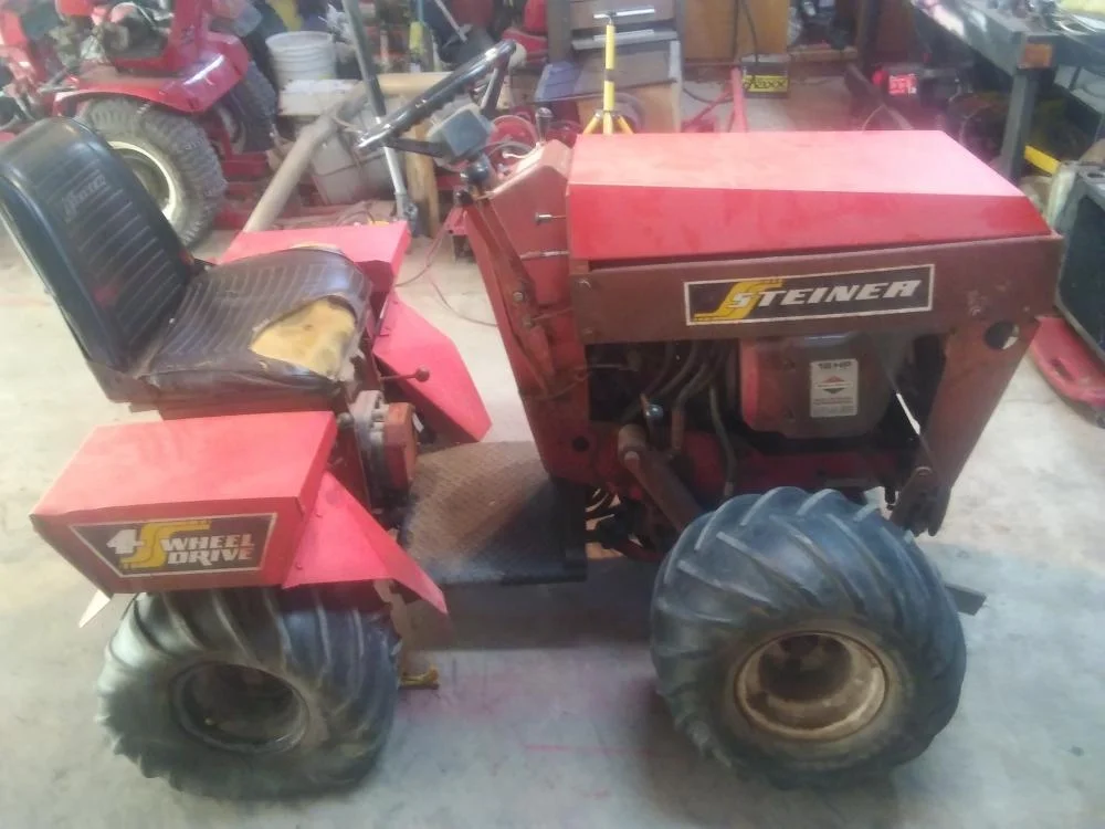Steiner S-18 Lawn Tractor