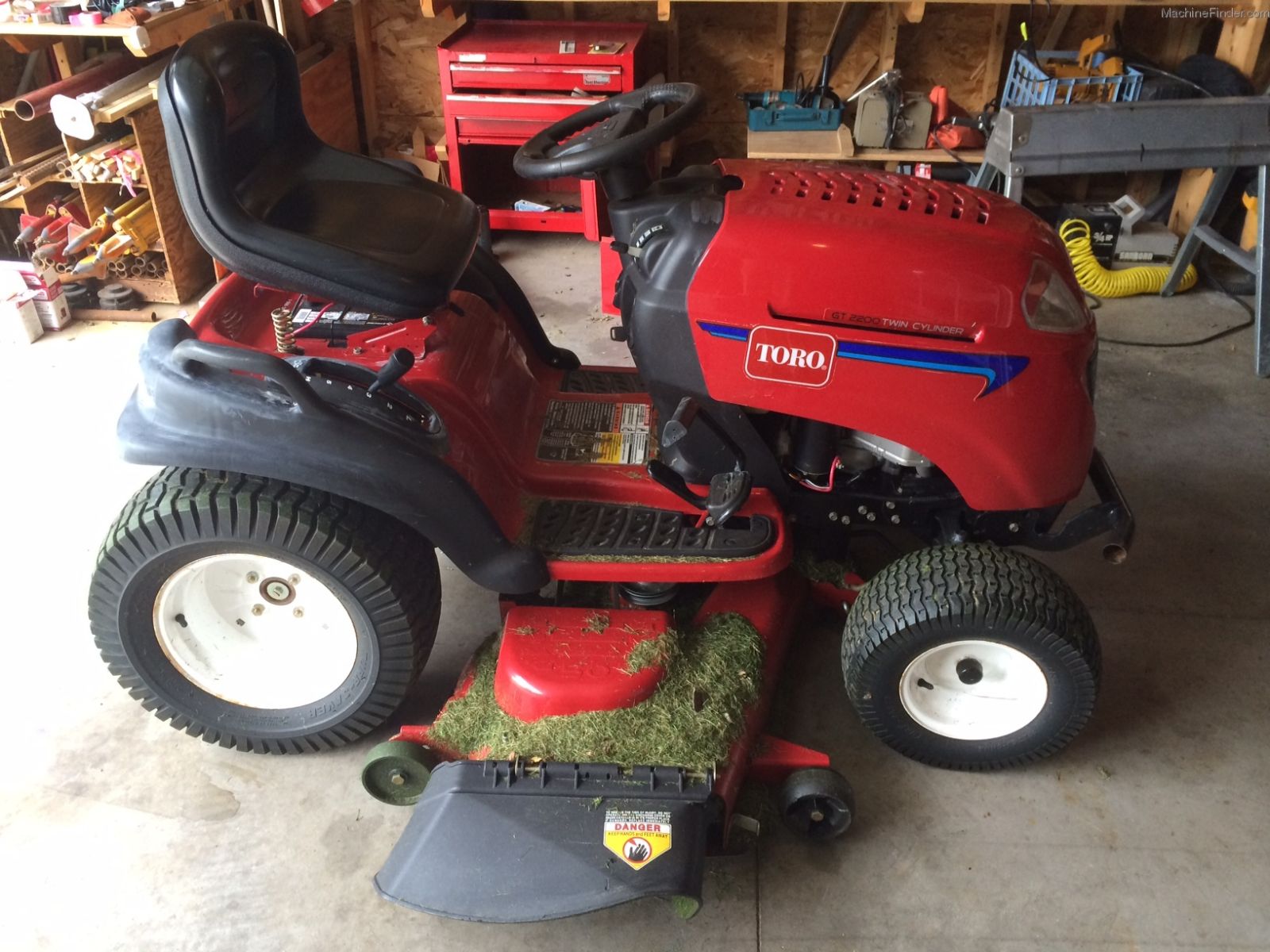 Toro GT2200 Lawn Tractor