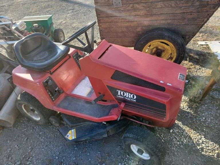 Toro LT 11-32 Mulcher 57385 Lawn Tractor
