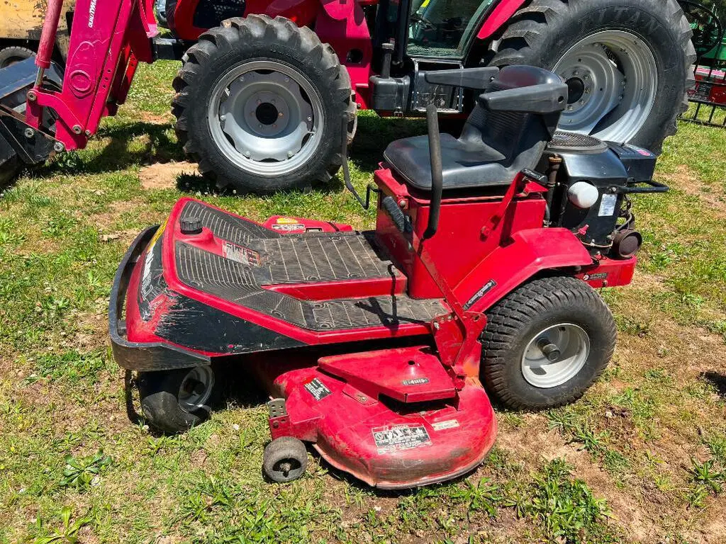 Toro Proline 616-Z Lawn Tractor