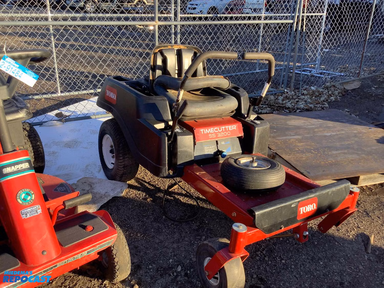 Toro SS3200 74620 Lawn Tractor
