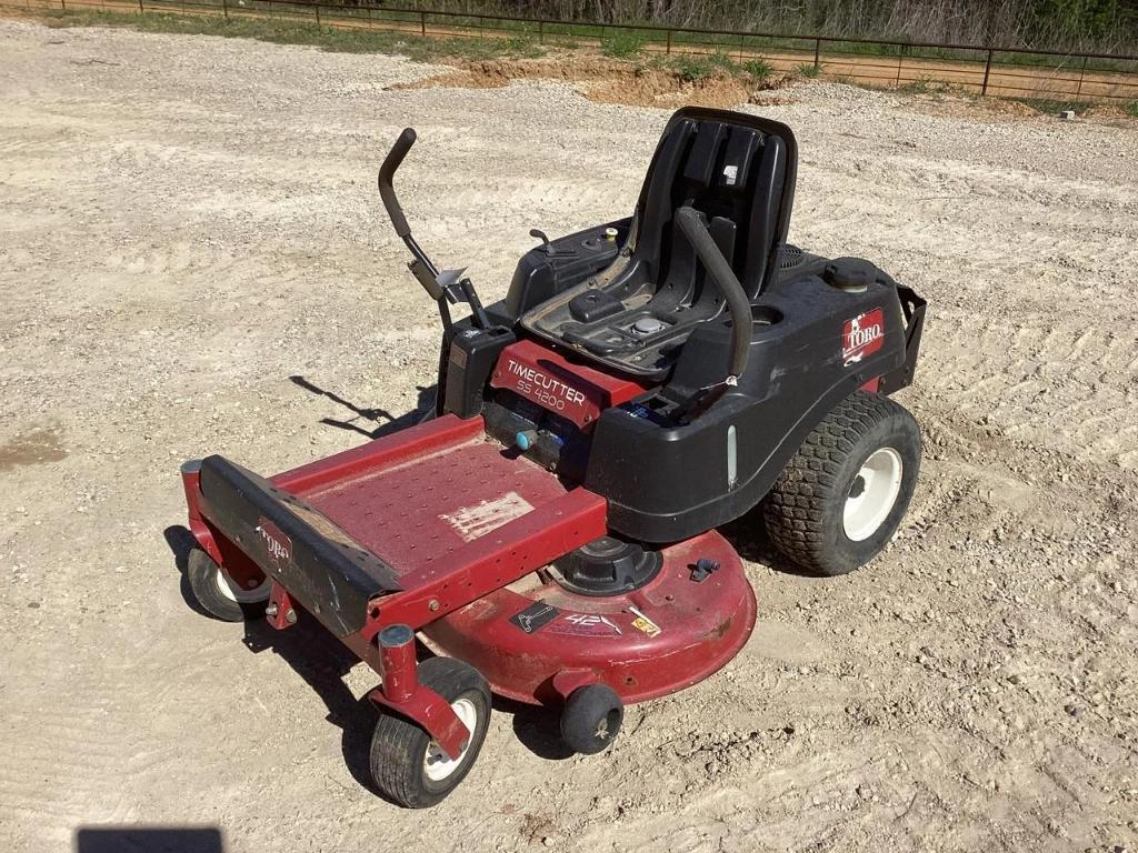 Toro SS4200 74622 Lawn Tractor