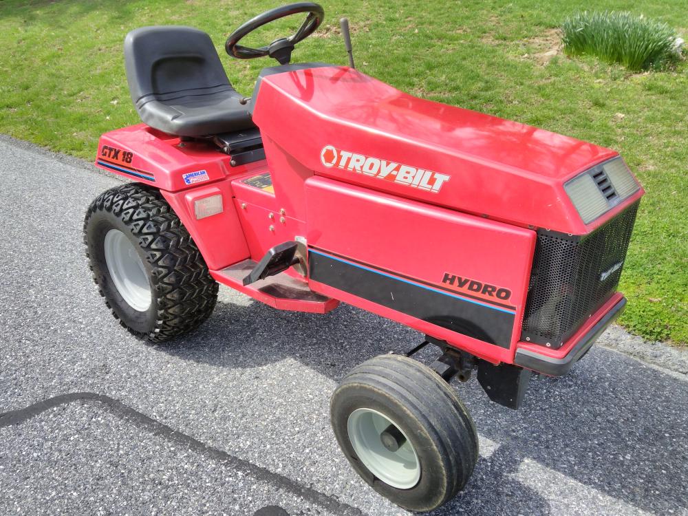 Troy-Bilt GTX 18 Lawn Tractor