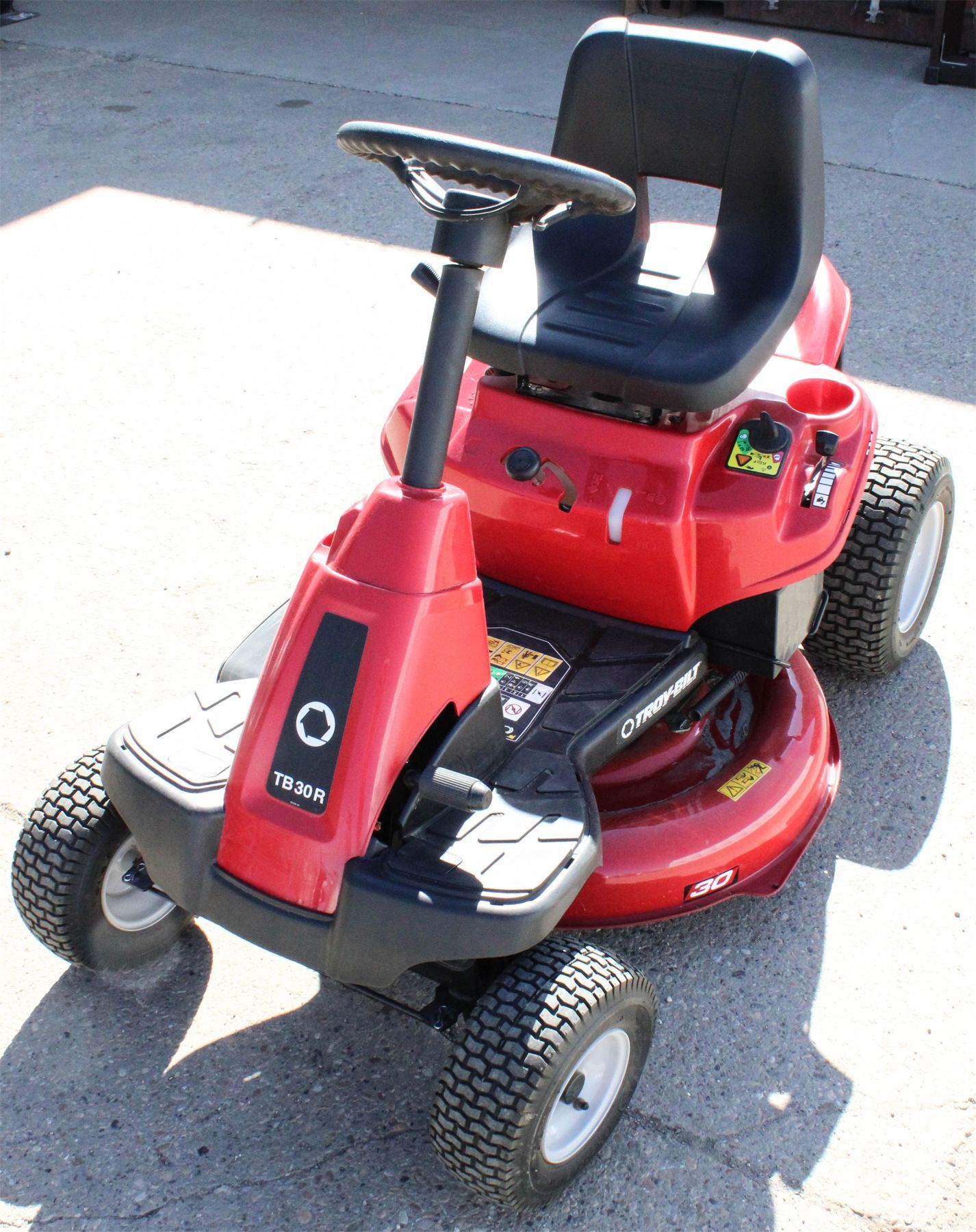 Troy-Bilt TB30 Lawn Tractor
