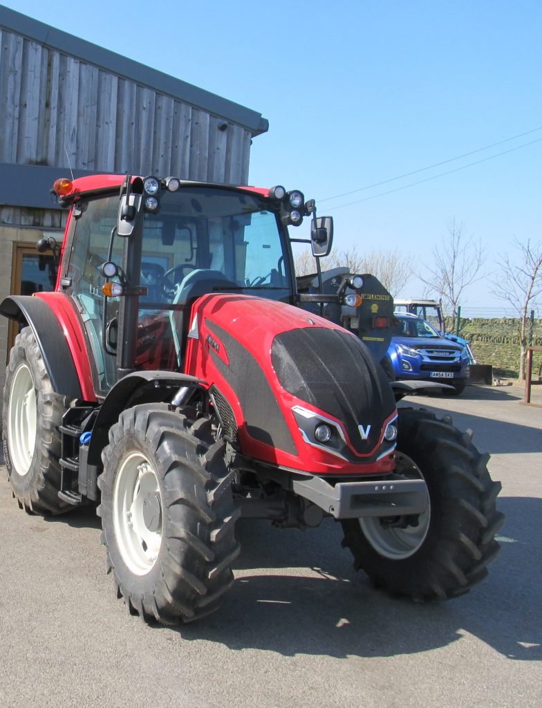 Valtra A115 — view 3