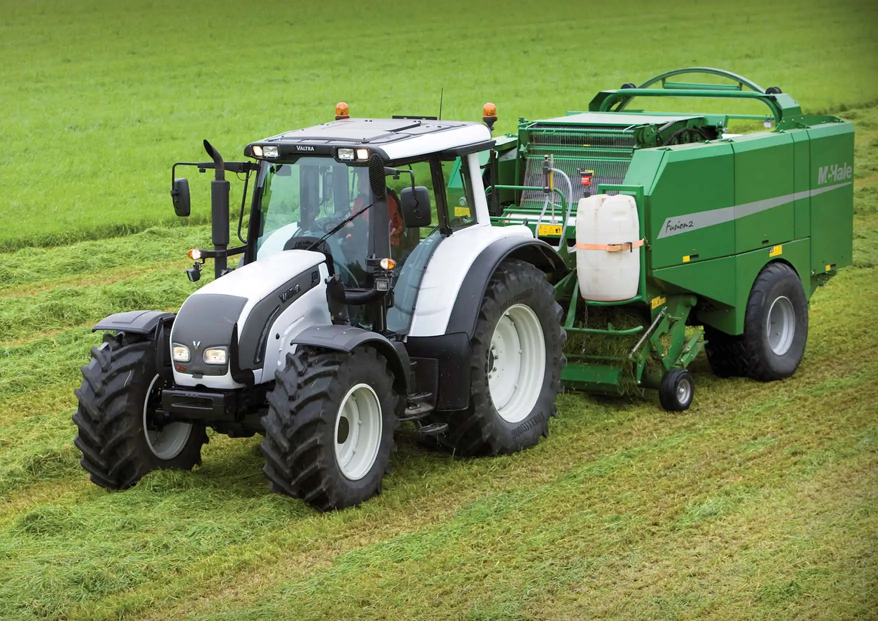 Valtra N92 — view 3