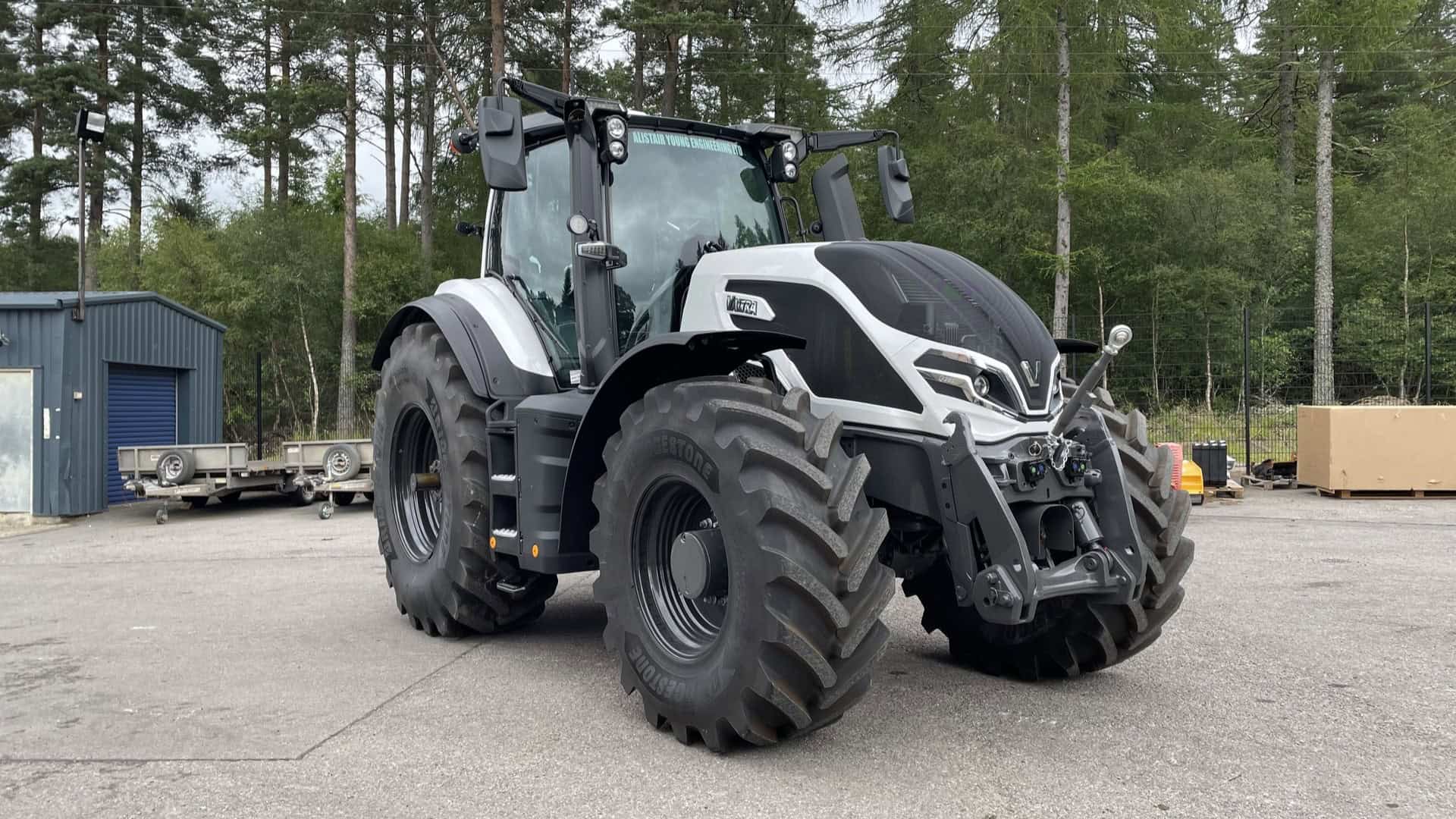 Valtra Q285 — view 3