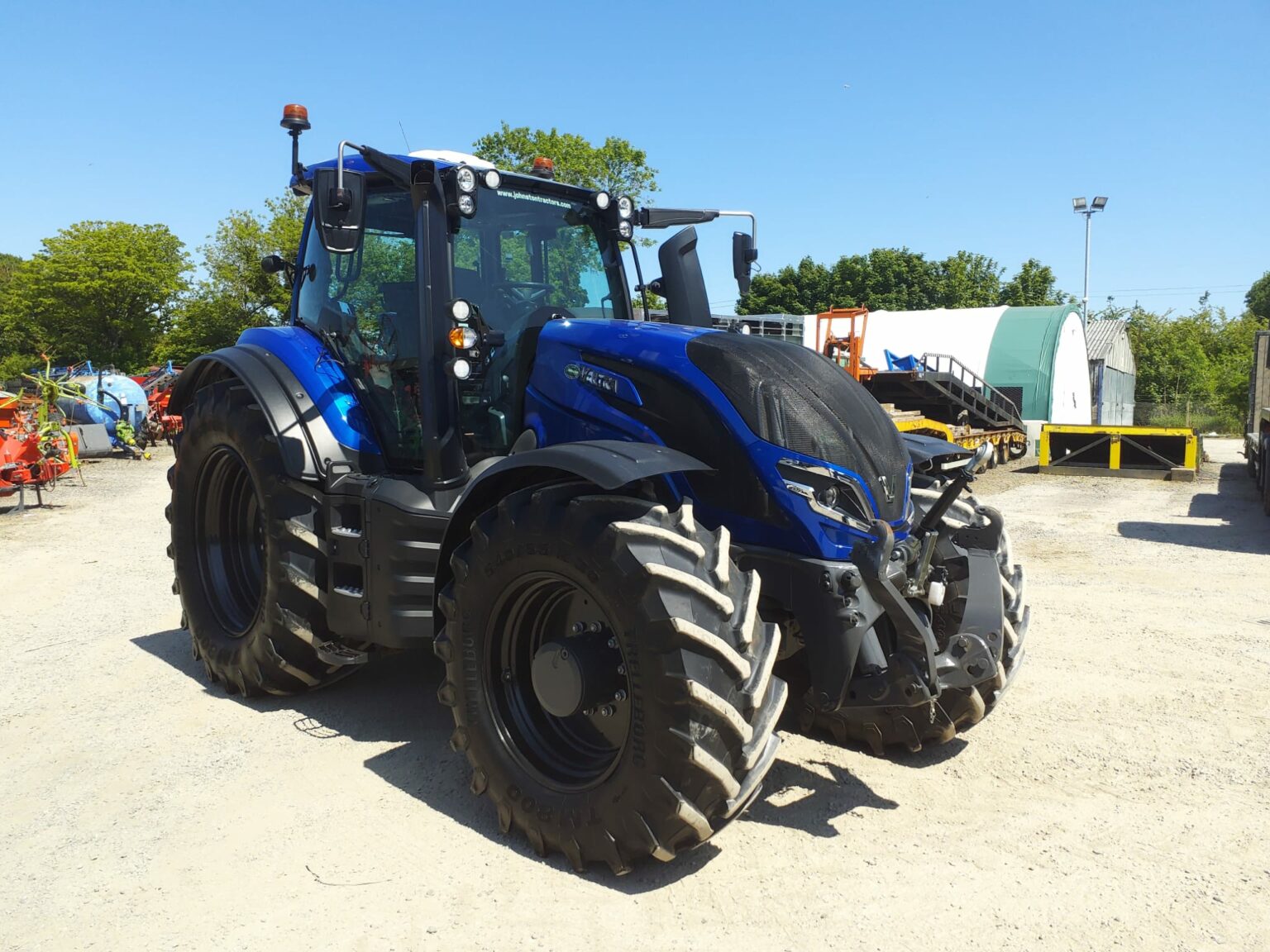 Valtra T175 — view 3