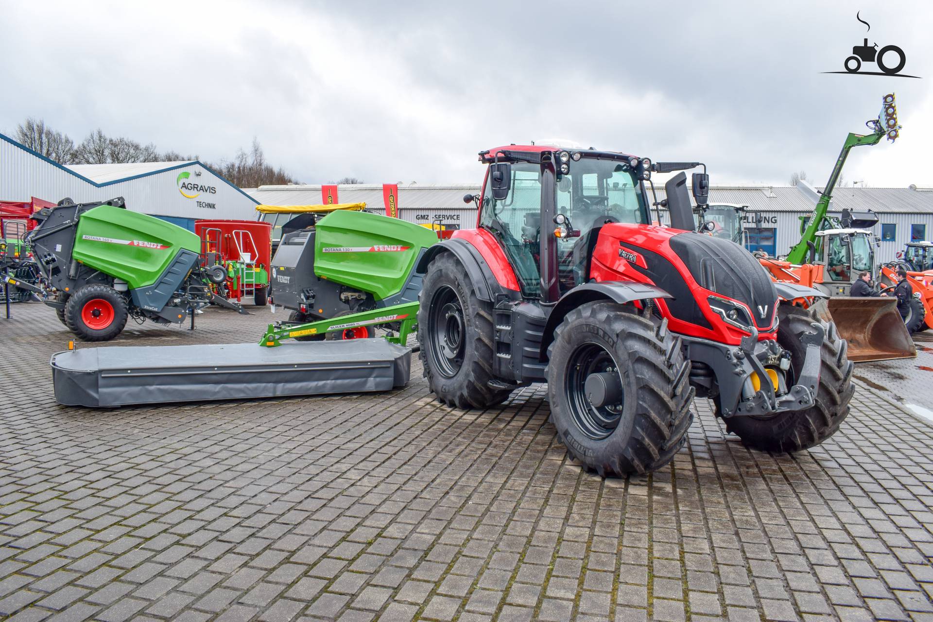 Valtra T255 — view 2