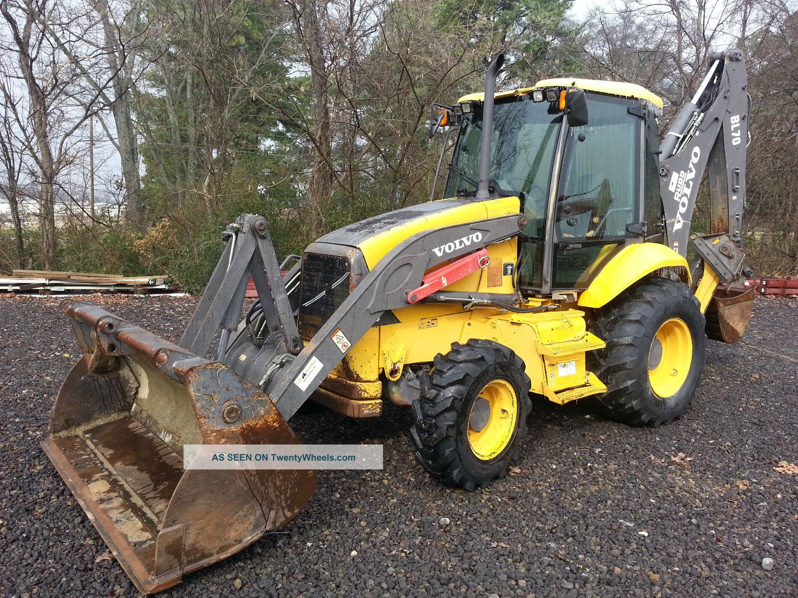 Volvo BL70 Backhoe Loader